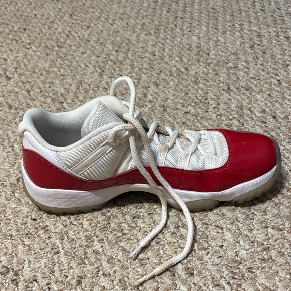 Jordan Cherry 11s Low top - Picture 3 of 6